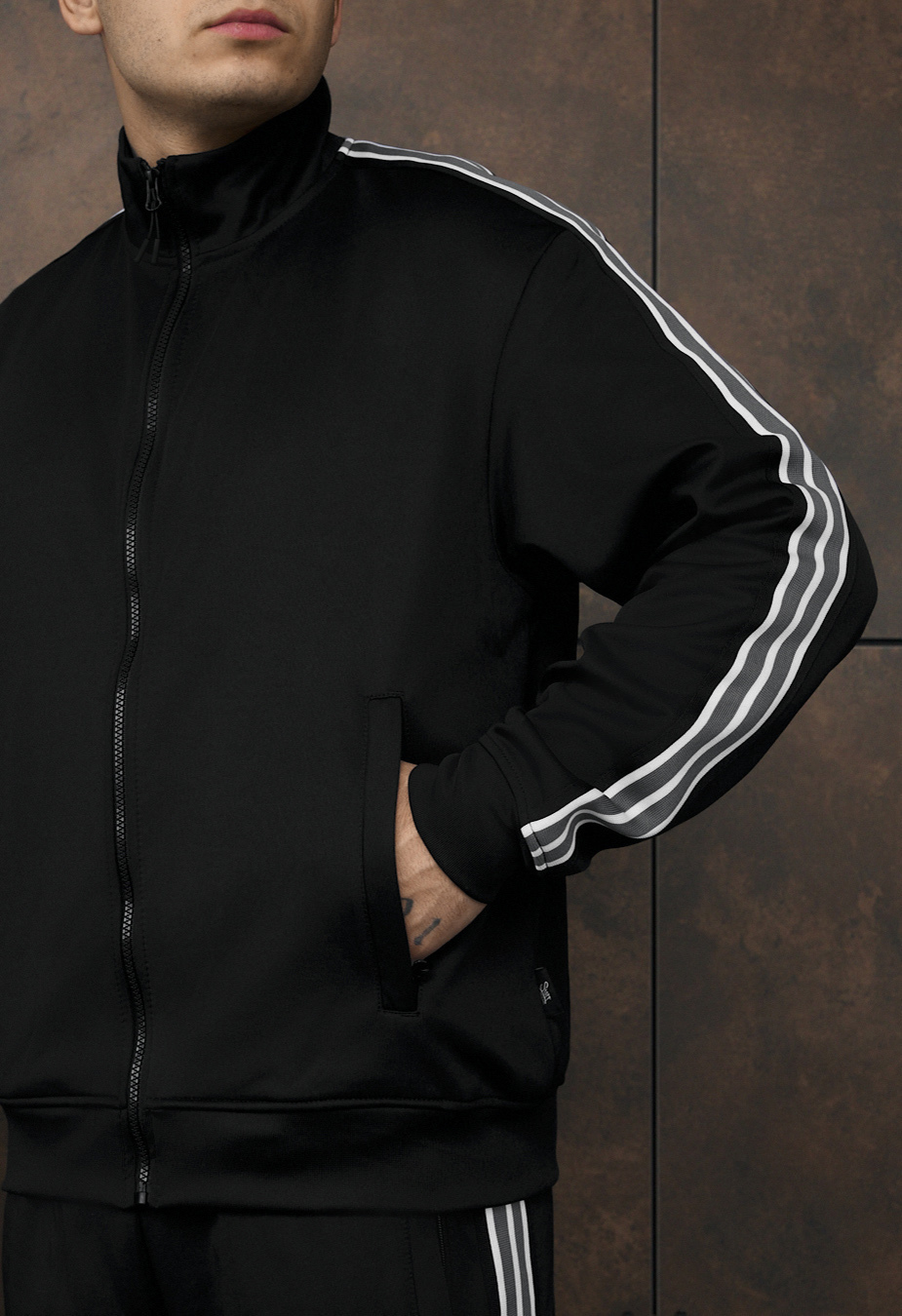 Dres Staff pri black