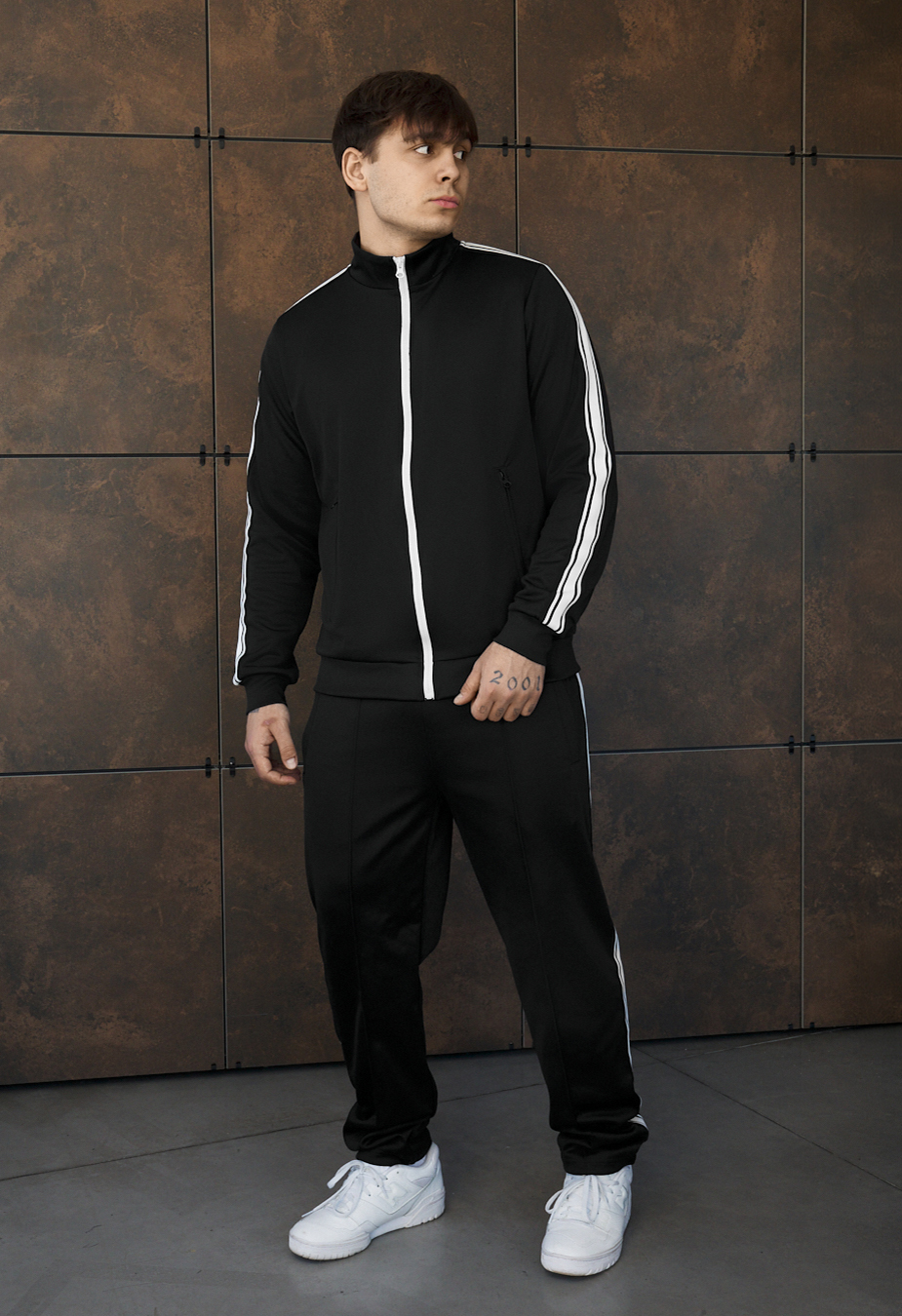 Dres Staff jak black