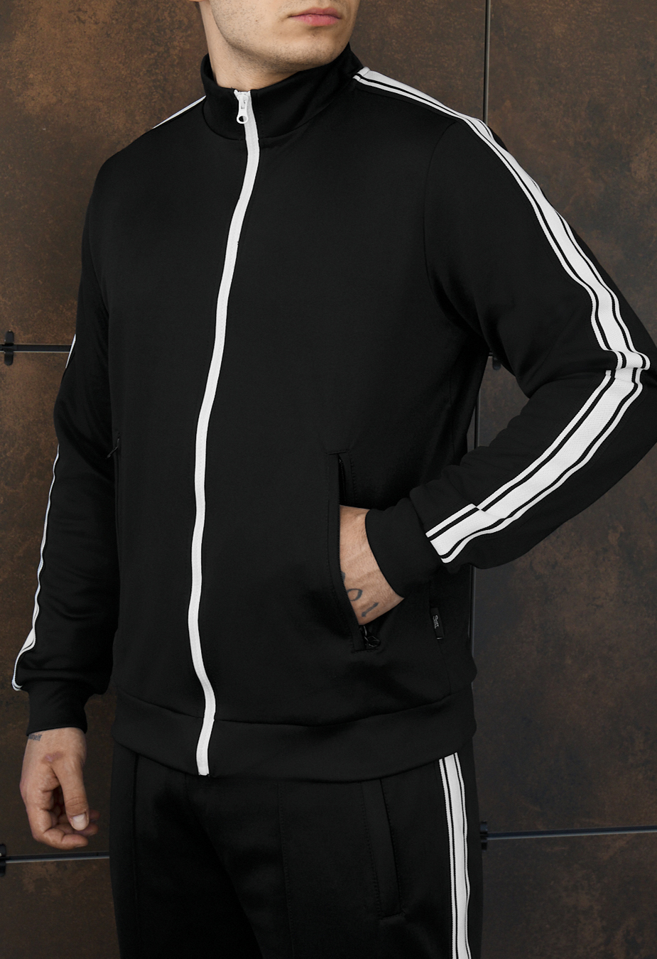 Dres Staff jak black