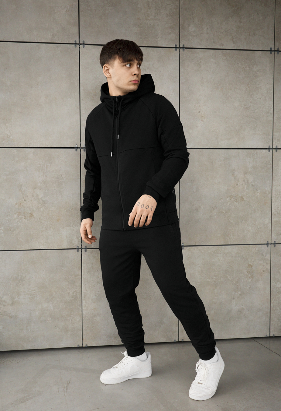 Dres Staff sh zip black