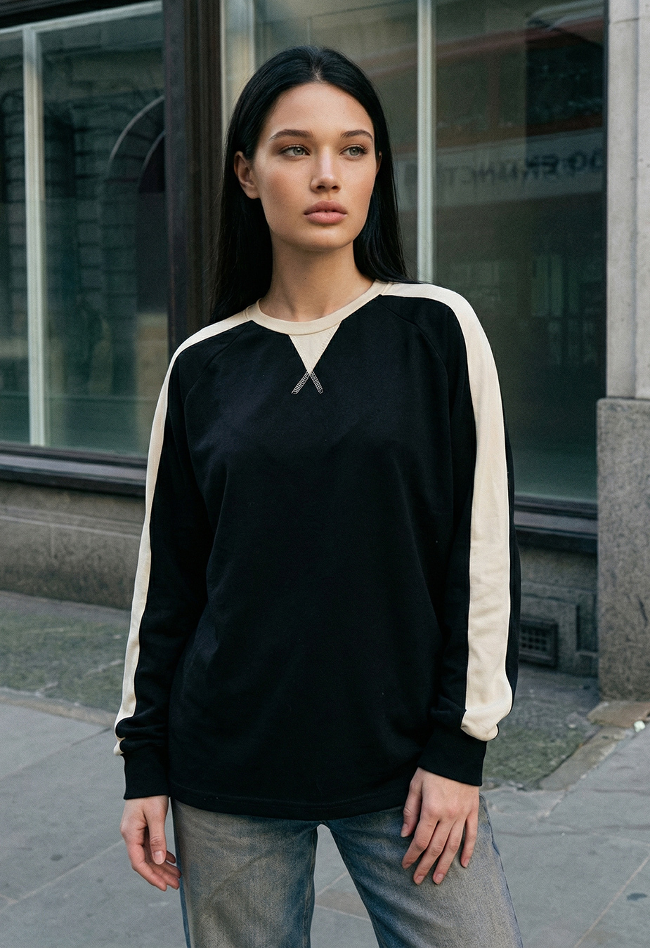 Longsleeve Staff us black & milk