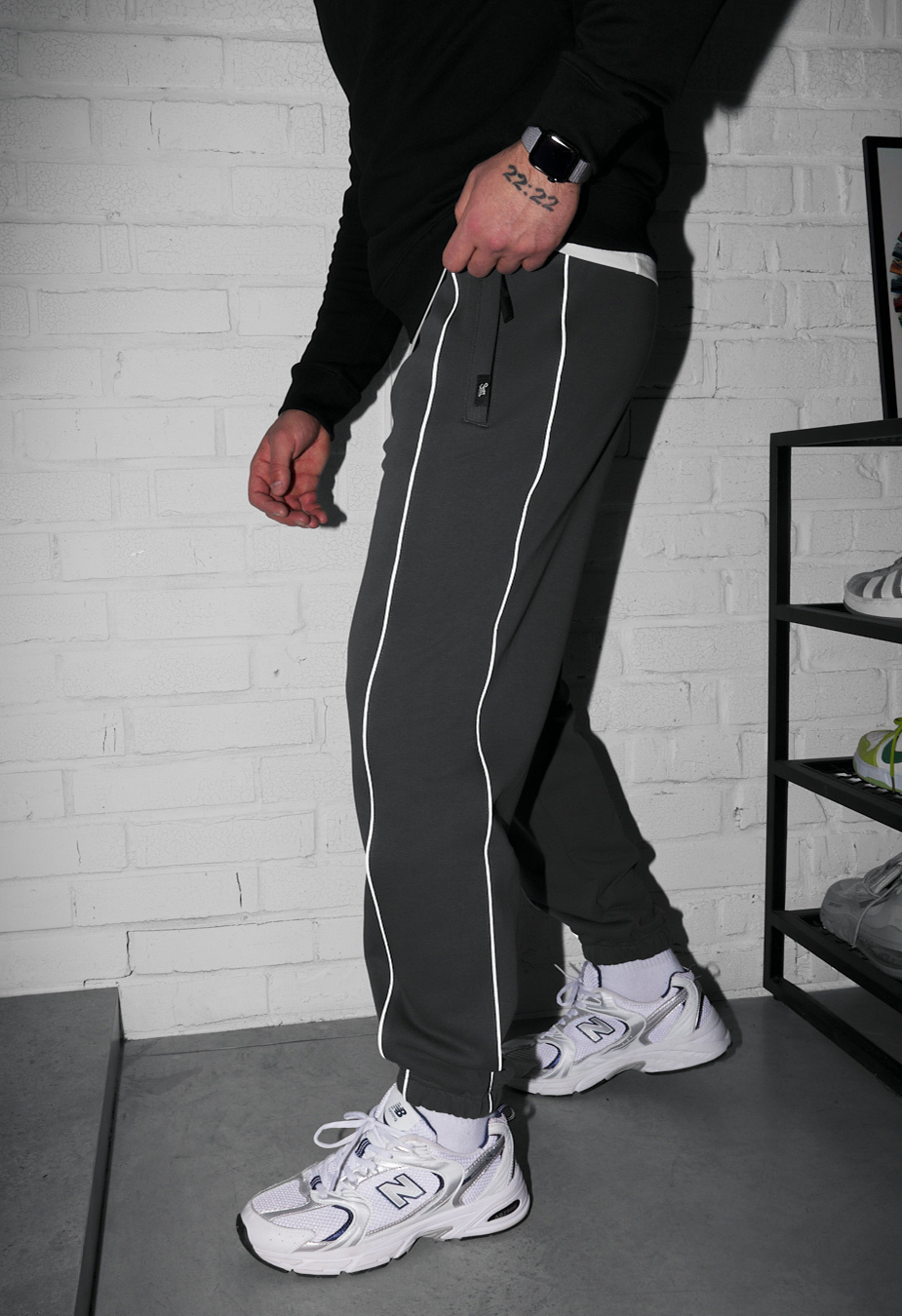 Spodnie dresowe Staff siv dark gray reflective