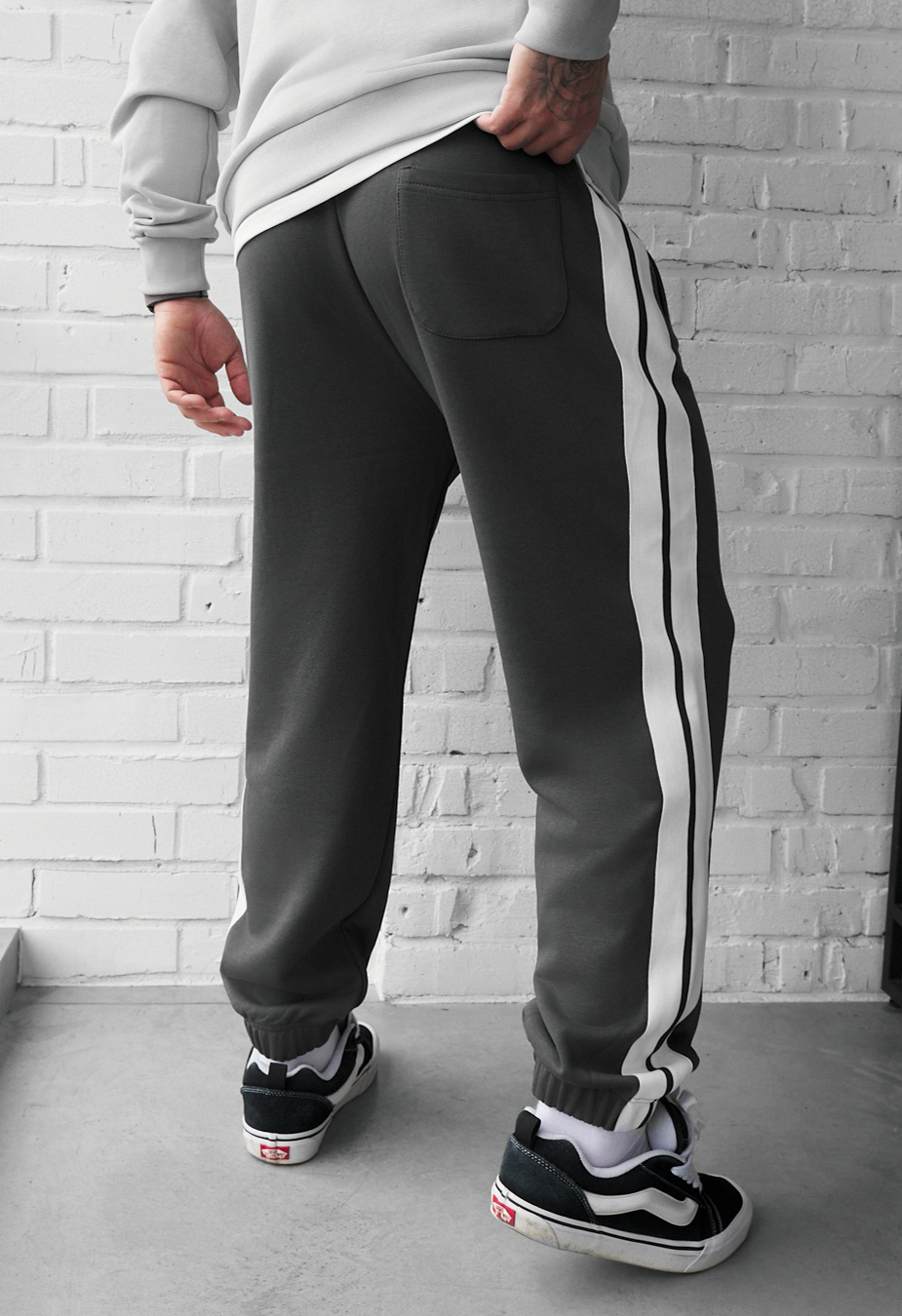 Spodnie dresowe Staff un dark gray lampas