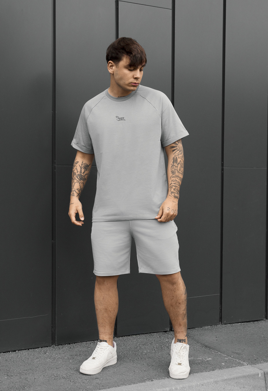 Komplet koszulka + spodenki Staff mb logo light gray