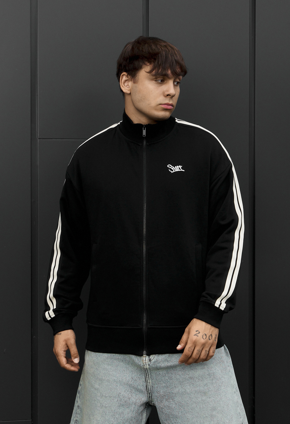 Olimpijka Staff lok zip light black oversize