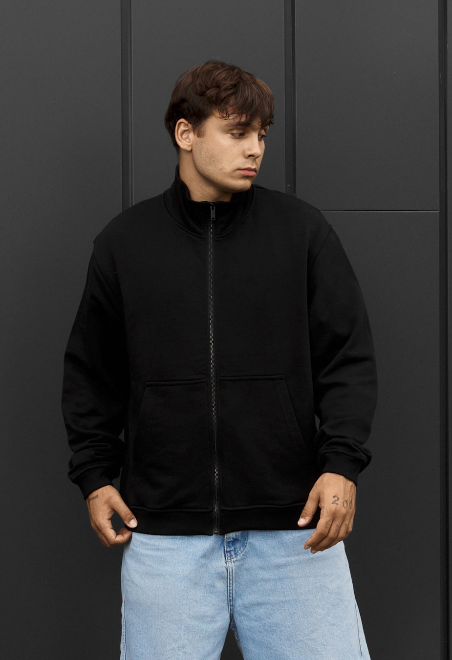 Olimpijka Staff ry black oversize