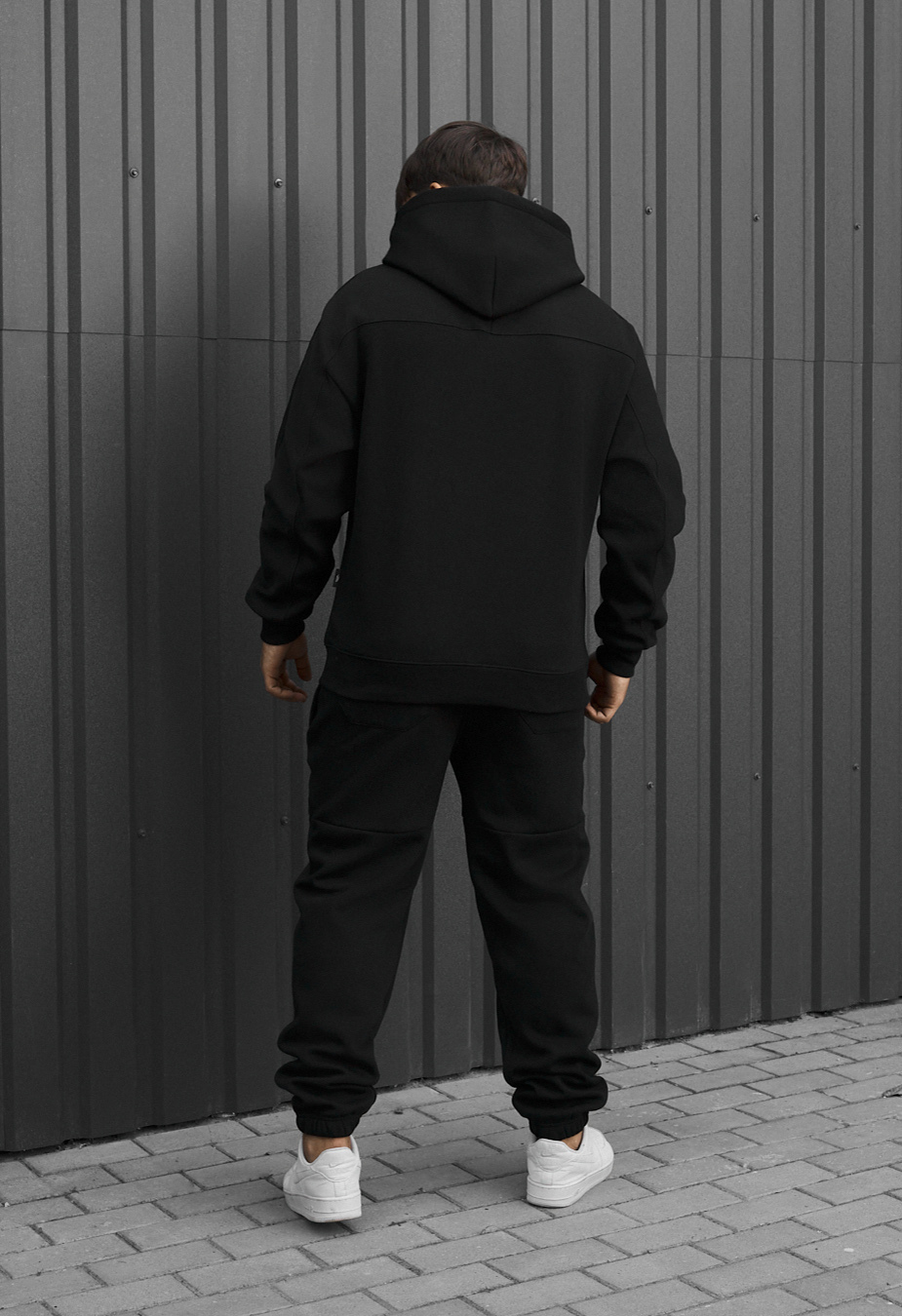 Dres Staff say black logo fleece