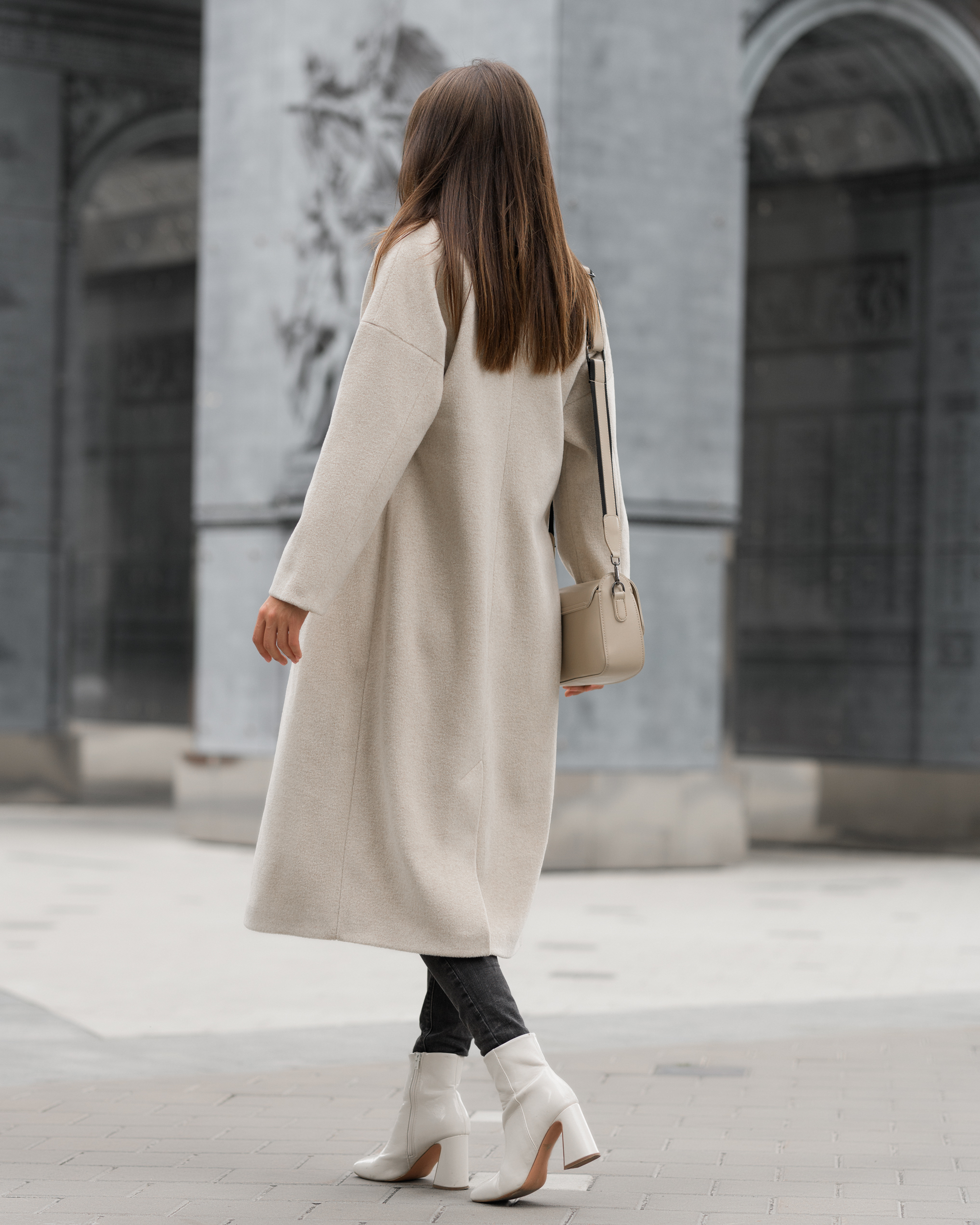 Damski płaszcz Staff beige