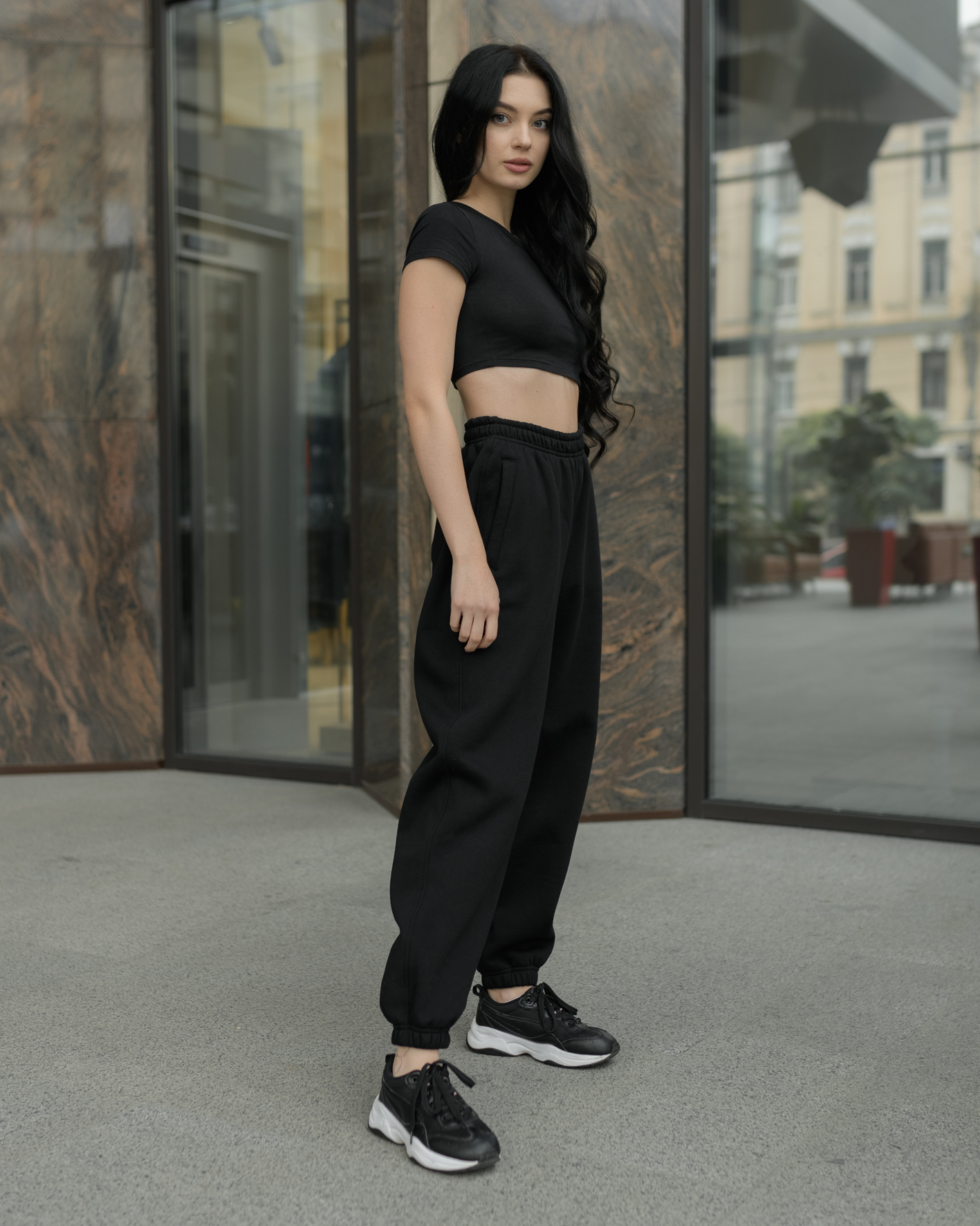 Damskie spodnie dresowe Staff black oversize fleece