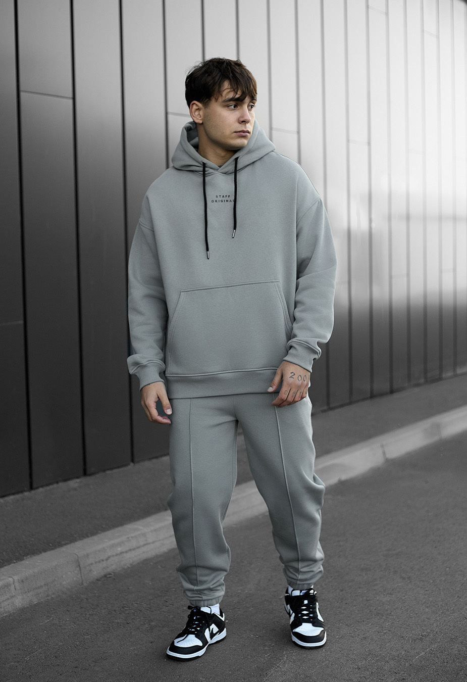 Dres Staff su light gray oversize fleece