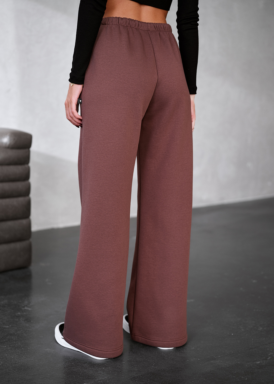 Spodnie Staff pat brown fleece