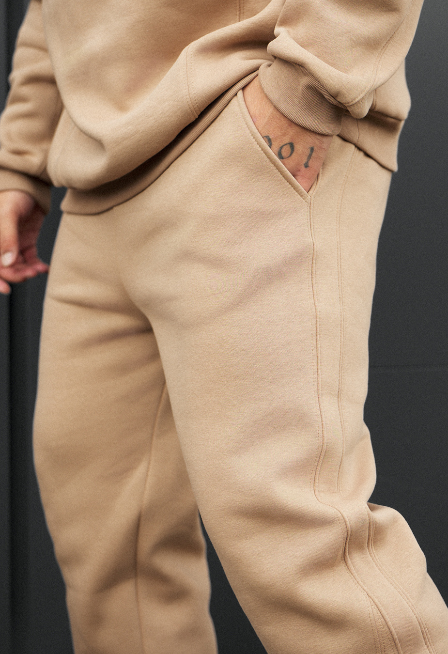 Dres Staff bel beige oversize fleece