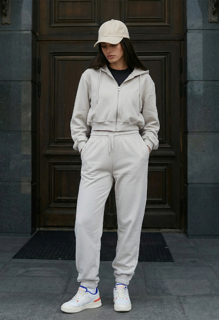 Dres Staff sol light beige