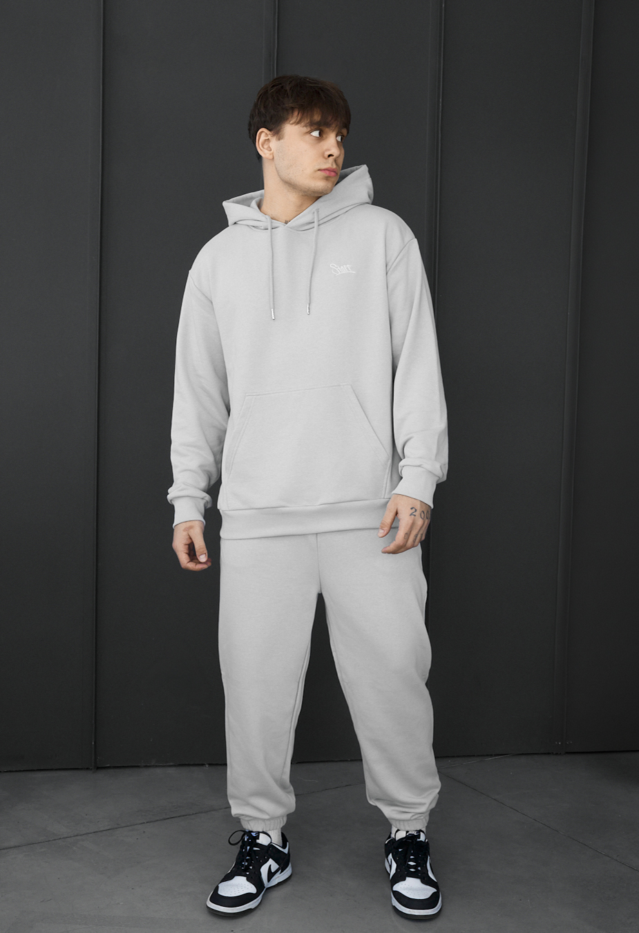 Dres Staff fad light gray