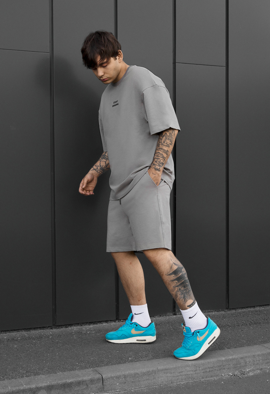 Komplet koszulka + spodenki Staff no gray oversize
