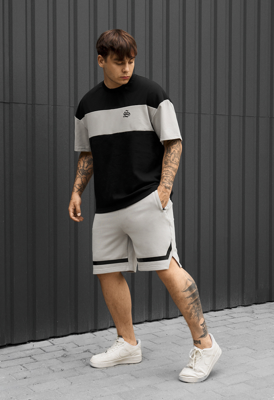 Komplet koszulka + spodenki Staff ft black & light gray oversize