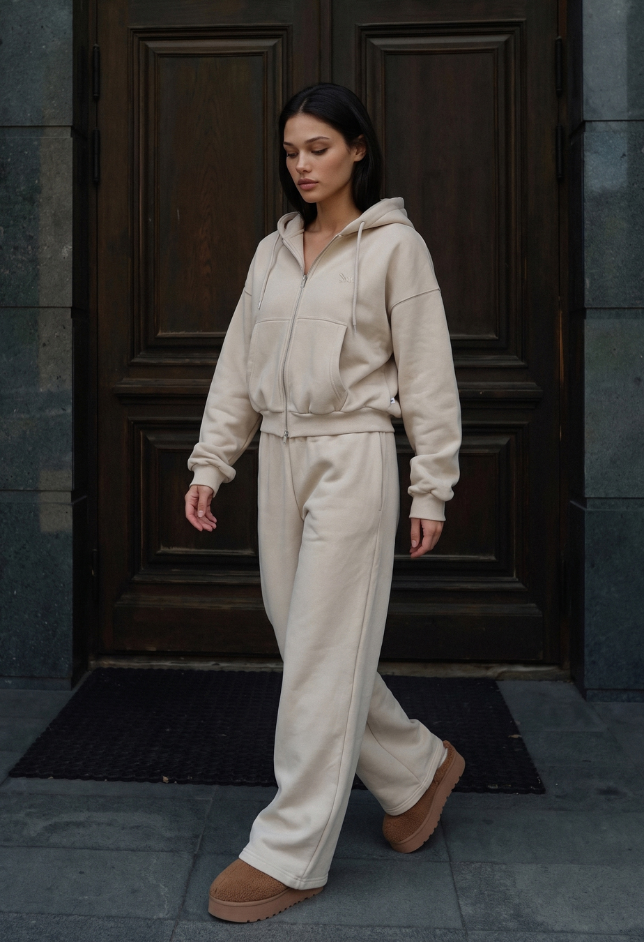 Dres Staff zip logo light beige oversize fleece