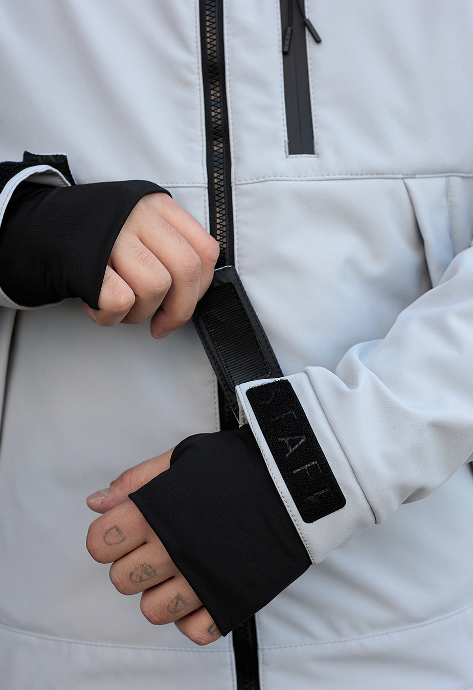 Kurtka Staff soft shell lokk light gray