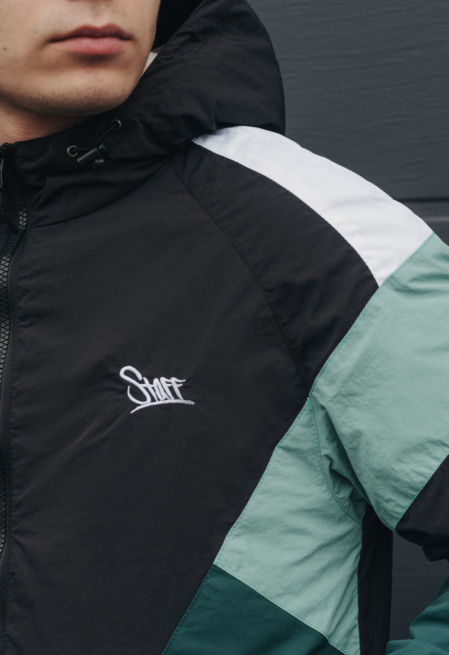 Wiatrówka Staff colorblock c3