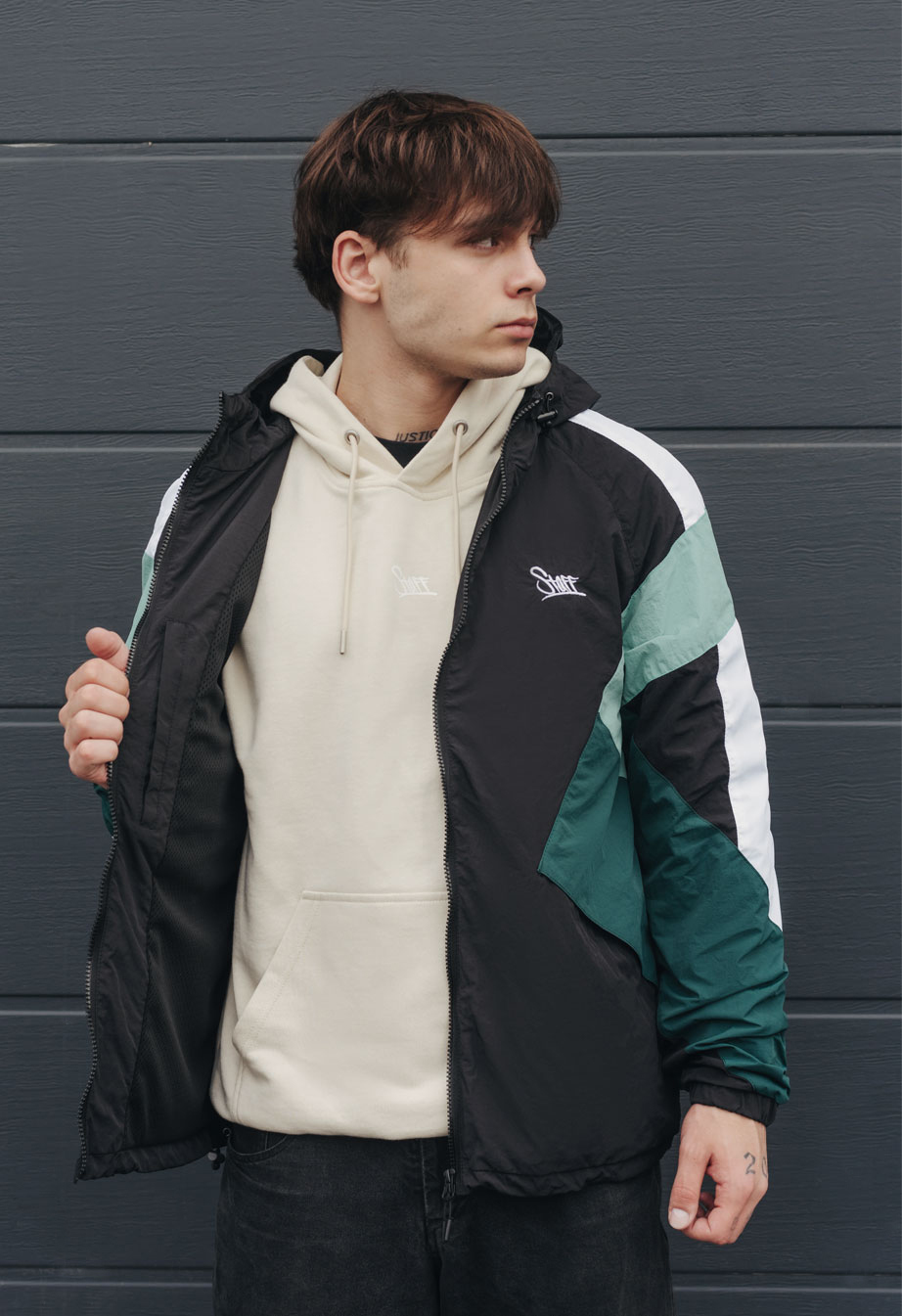Wiatrówka Staff colorblock c3