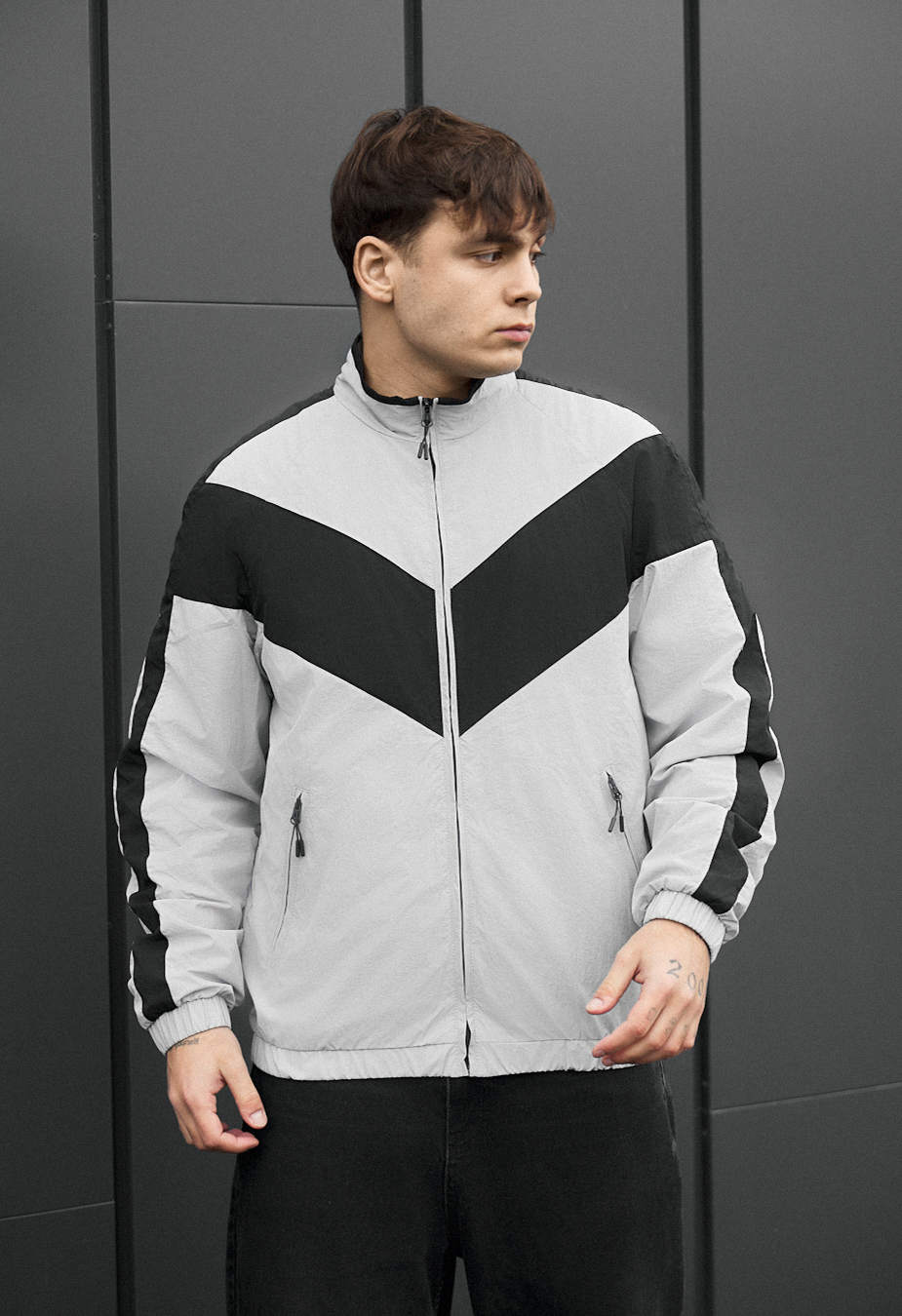 Wiatrówka Staff jex light gray & black