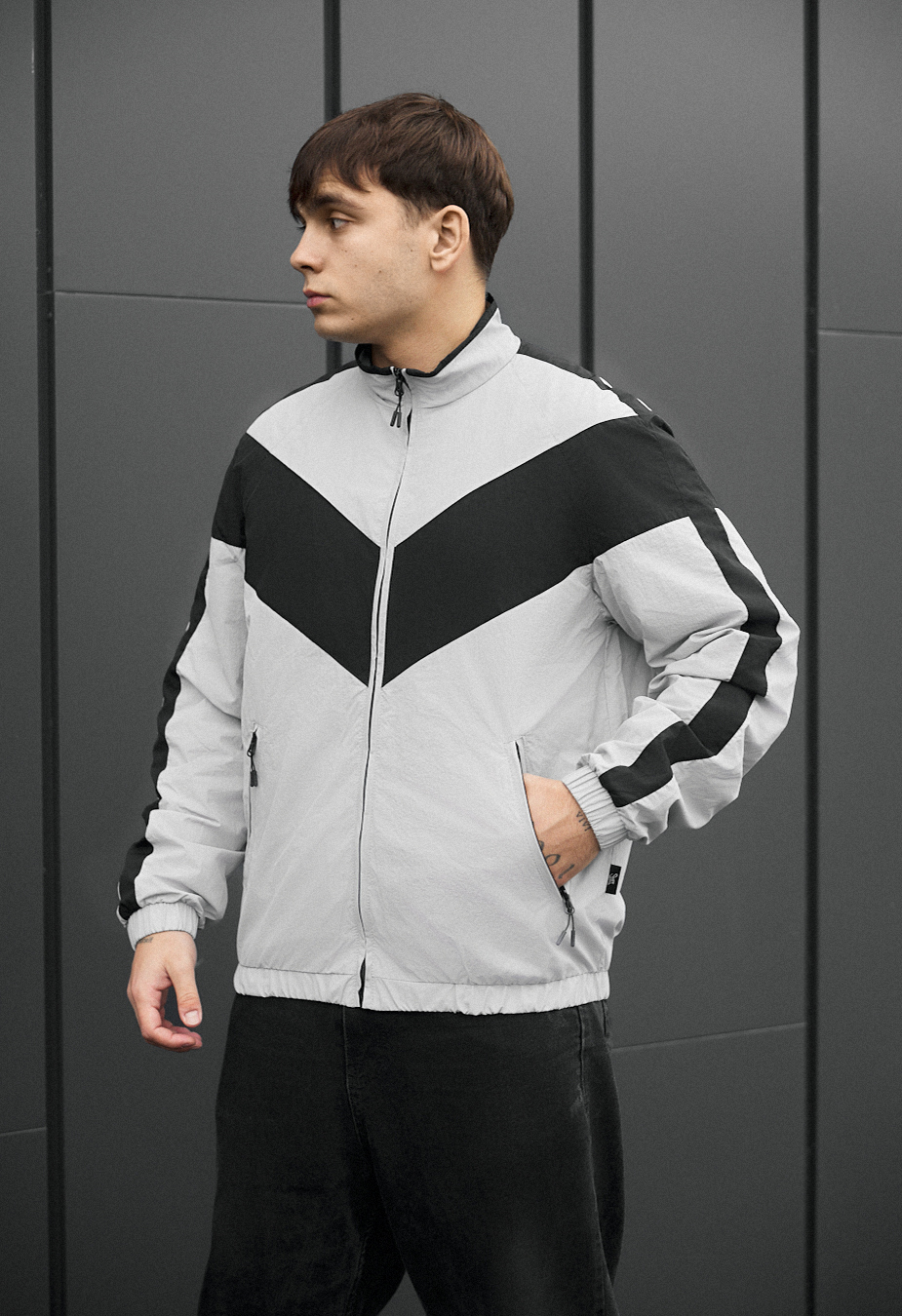 Wiatrówka Staff jex light gray & black