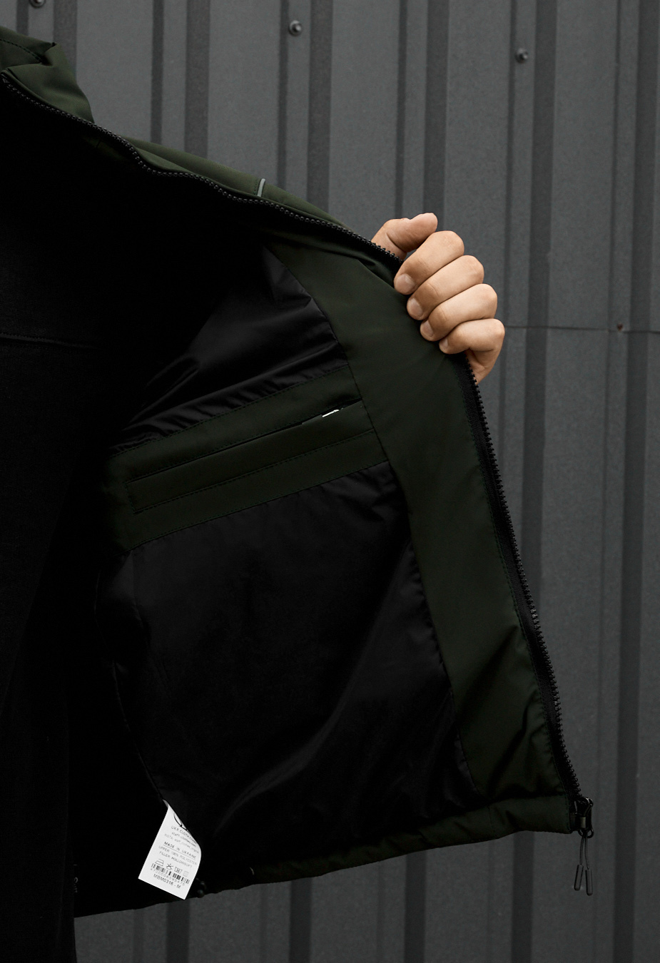 Kurtka Staff logo dark green reflective