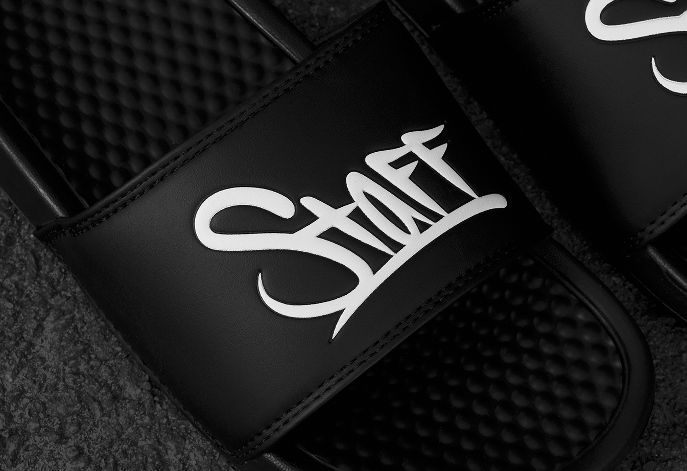 Klapki Staff black logo