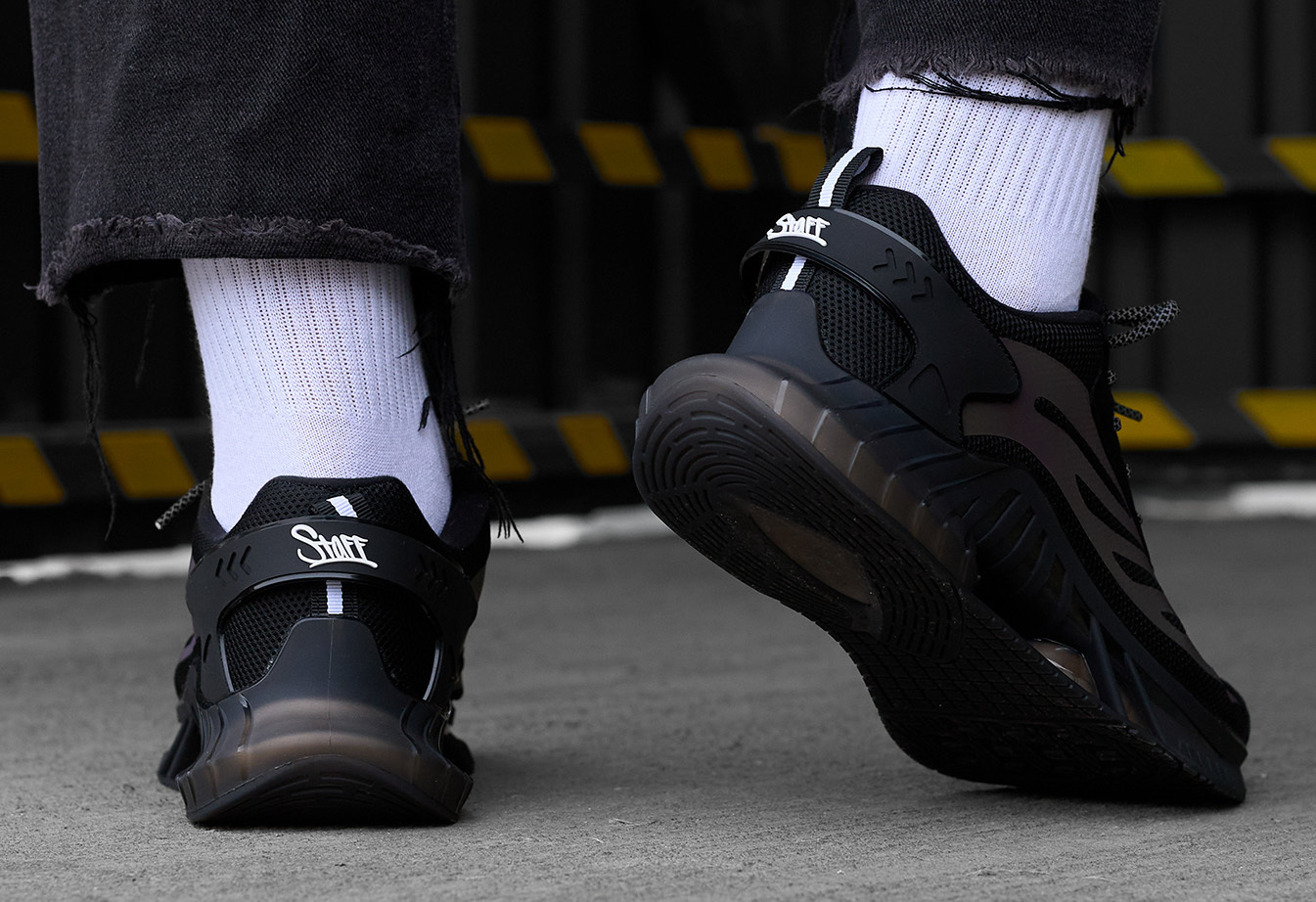 Sneakersy Staff black & reflective