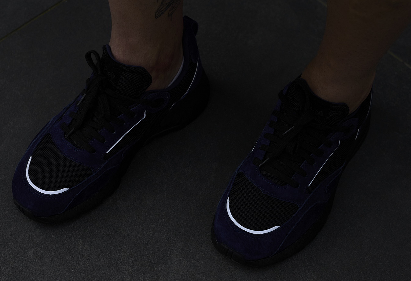 Adidasy Staff navy reflective