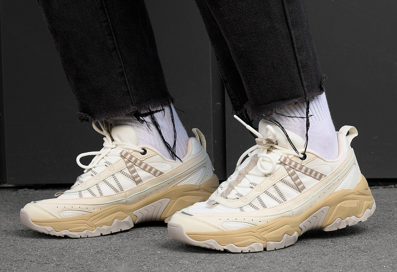 Sneakers Staff milk