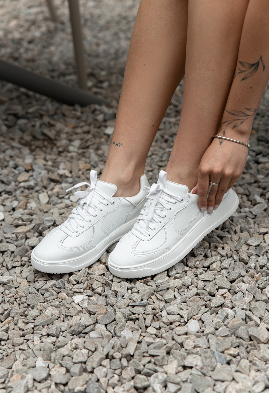 Sneakersy Staff white