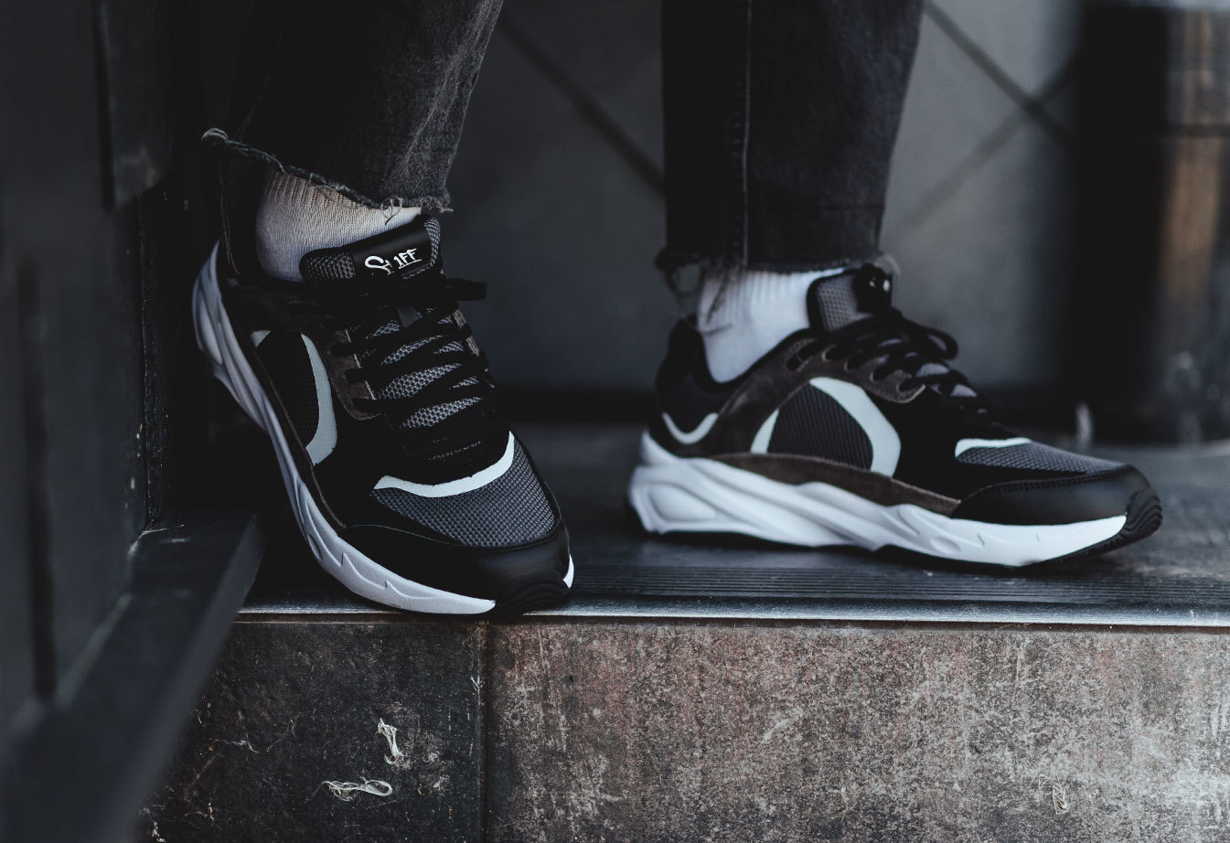 Sneakersy Staff gray & black & brown