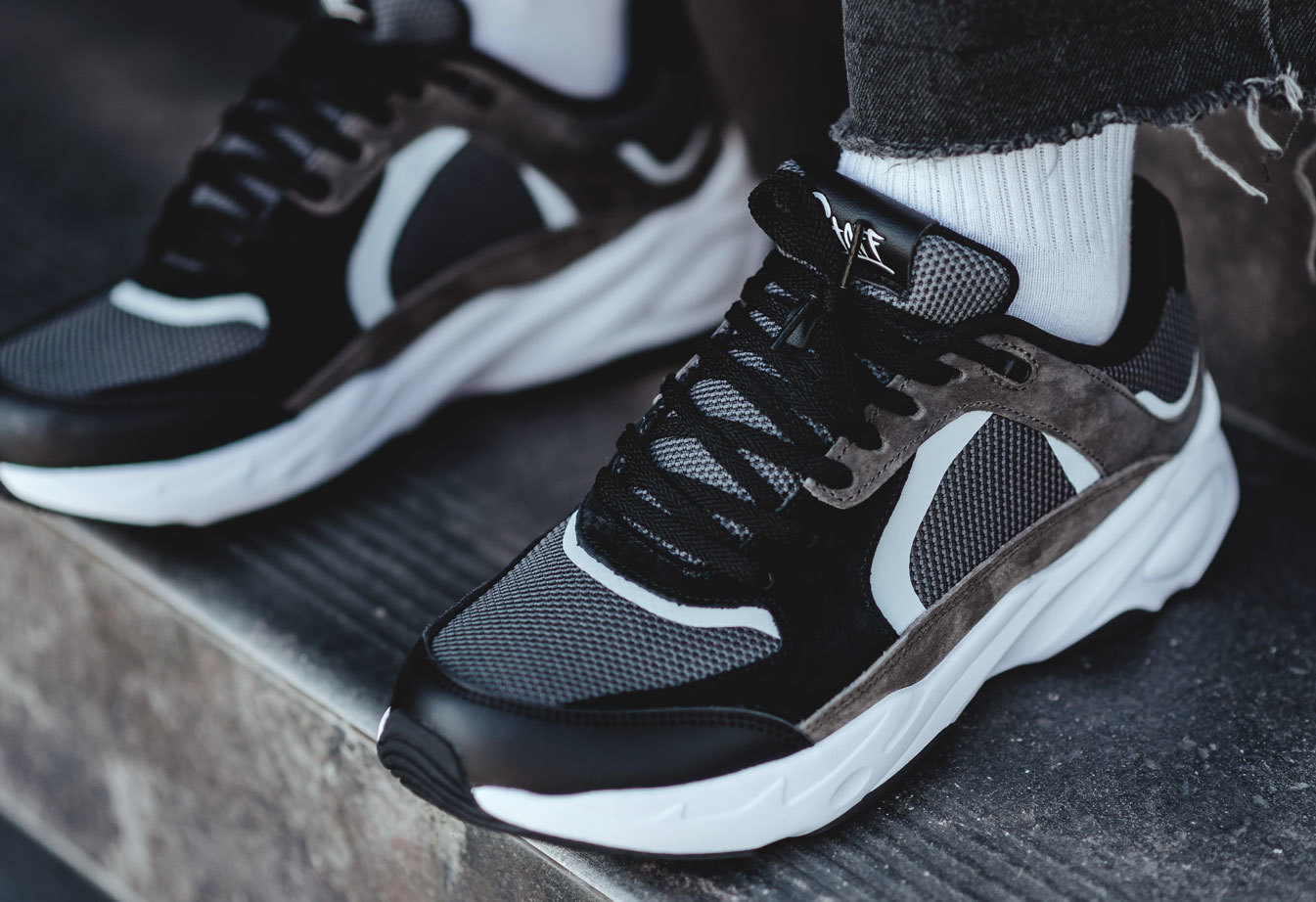 Sneakersy Staff gray & black & brown