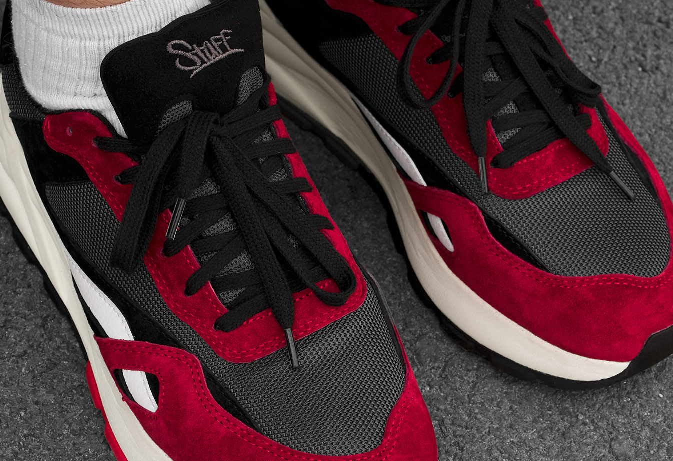 Sneakersy Staff red & dark gray reflective