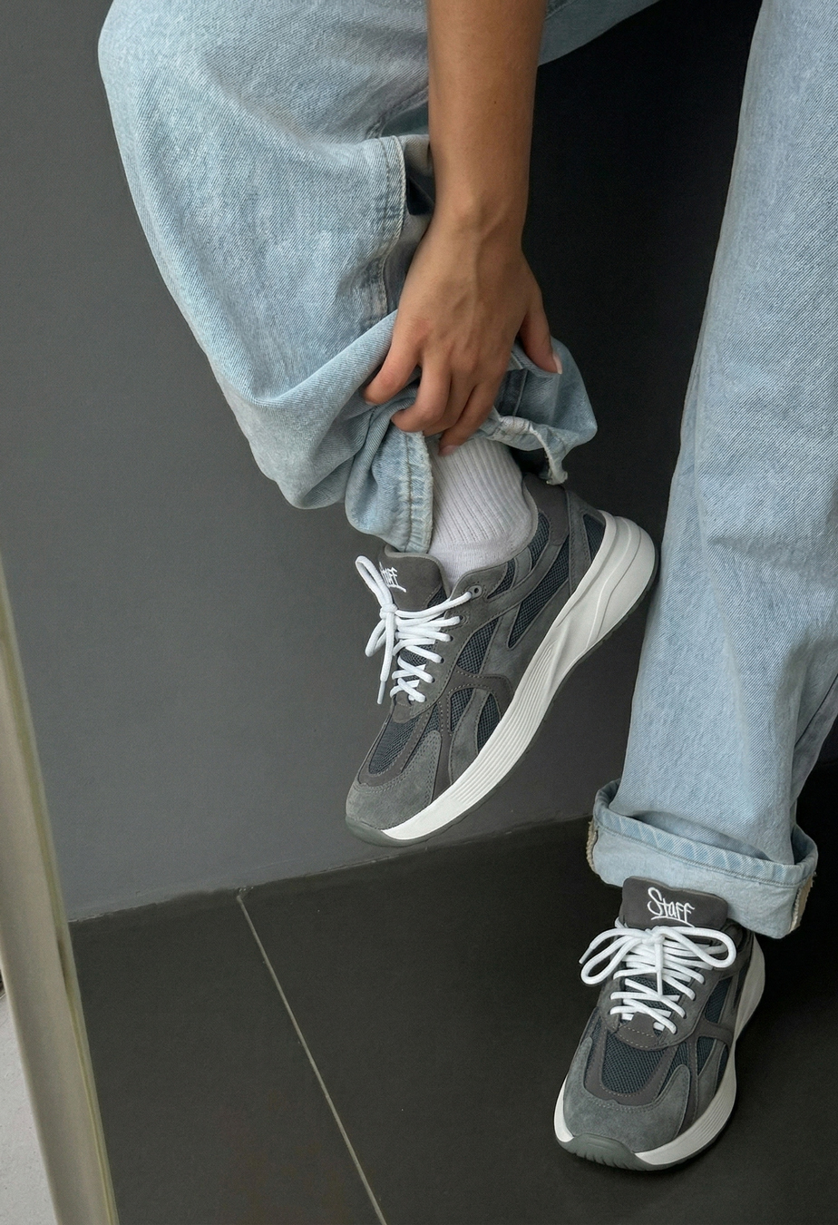 Sneakersy Staff dark gray