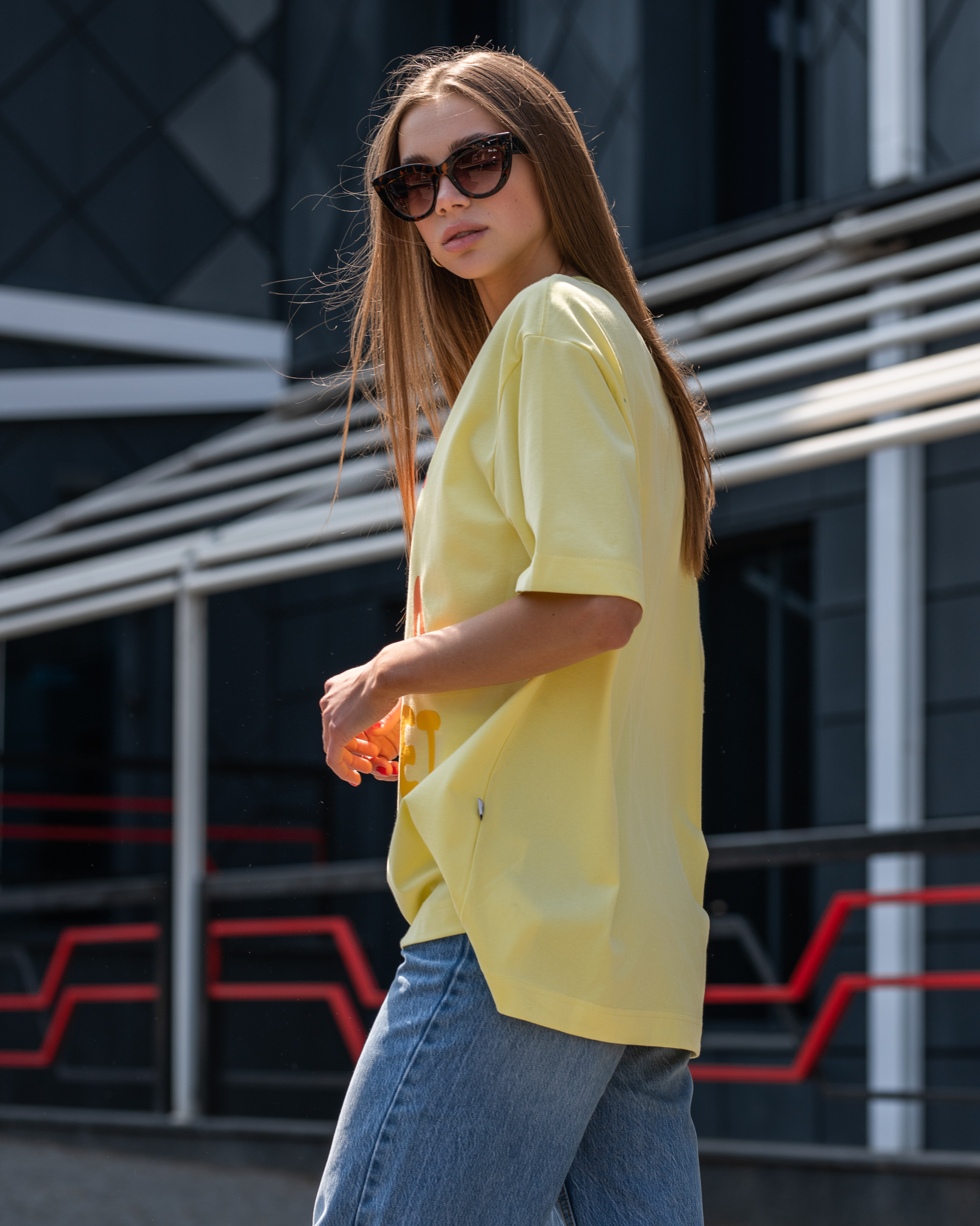 Damska koszulka Staff love you oversize