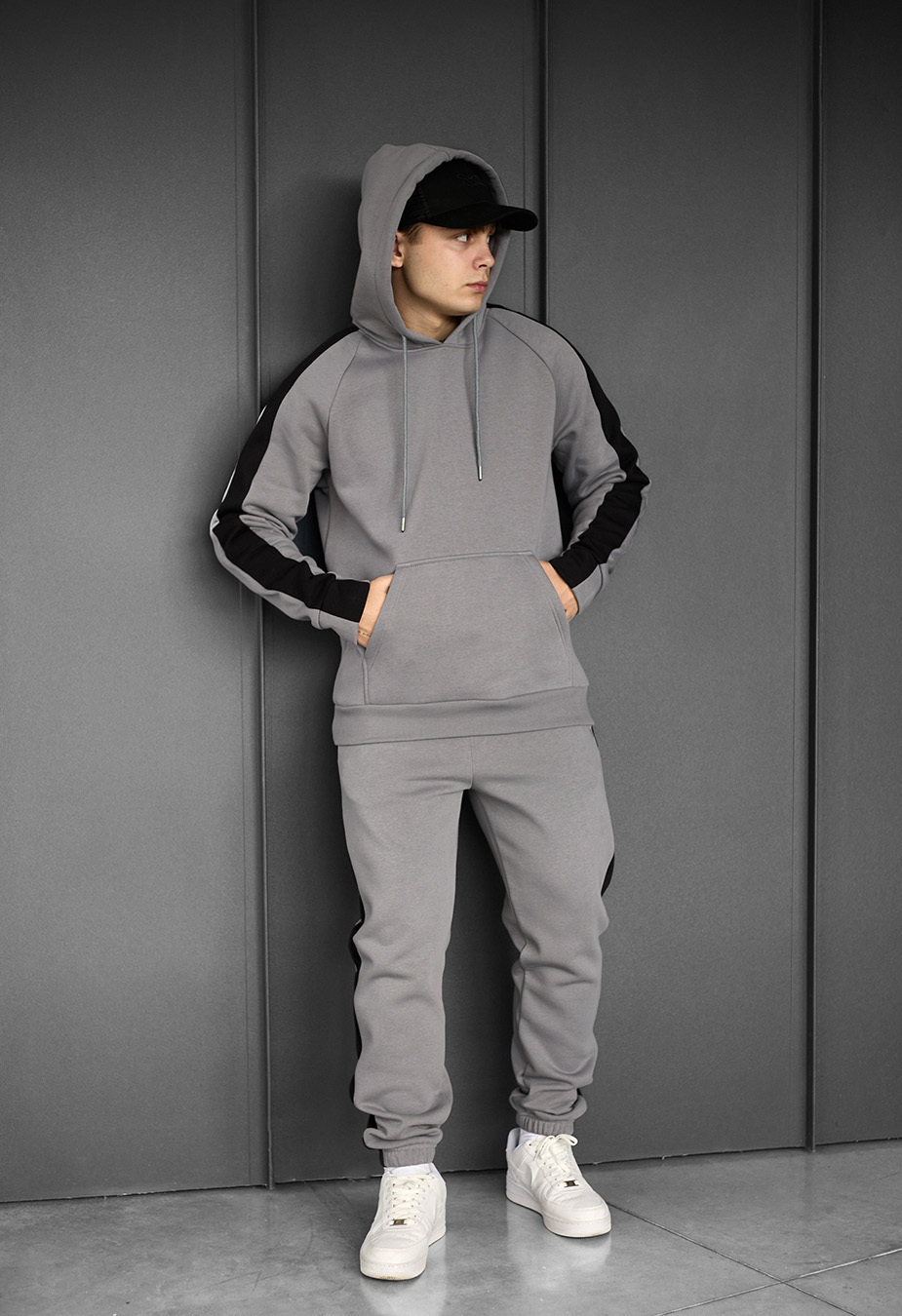 Dres Staff lo gray & black fleece