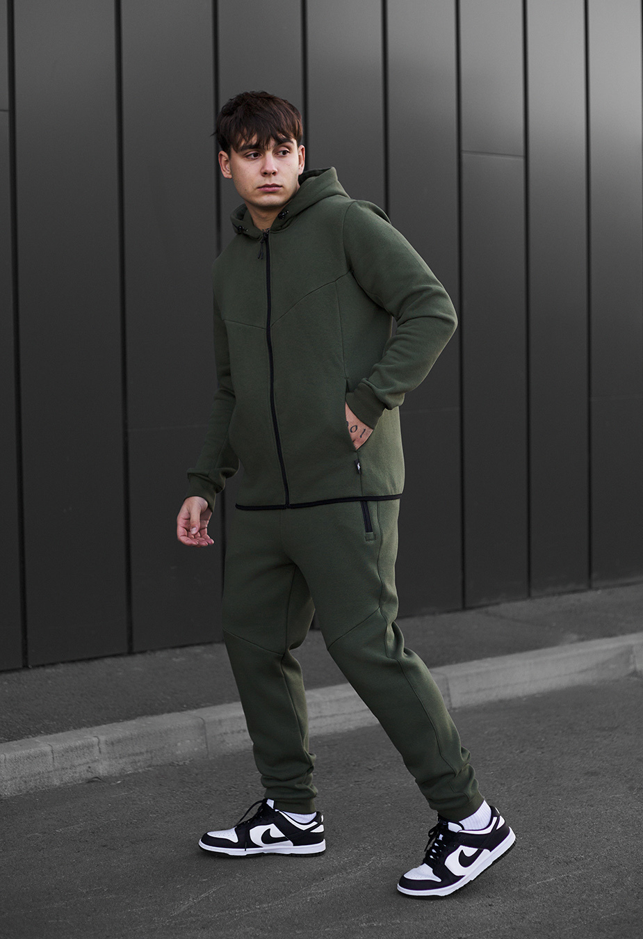 Dres Staff ni khaki fleece