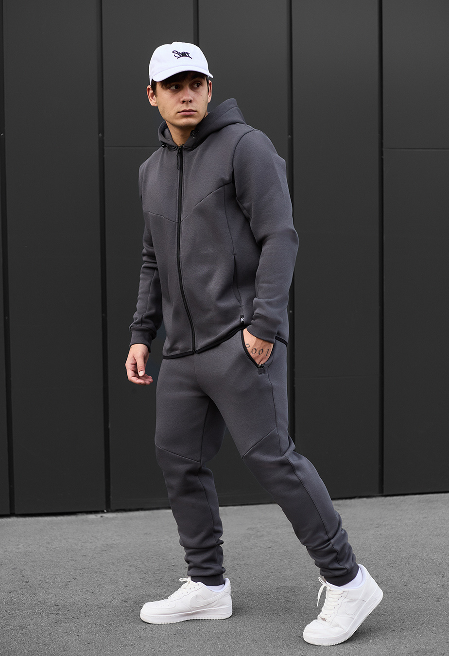 Dres Staff ni gray fleece