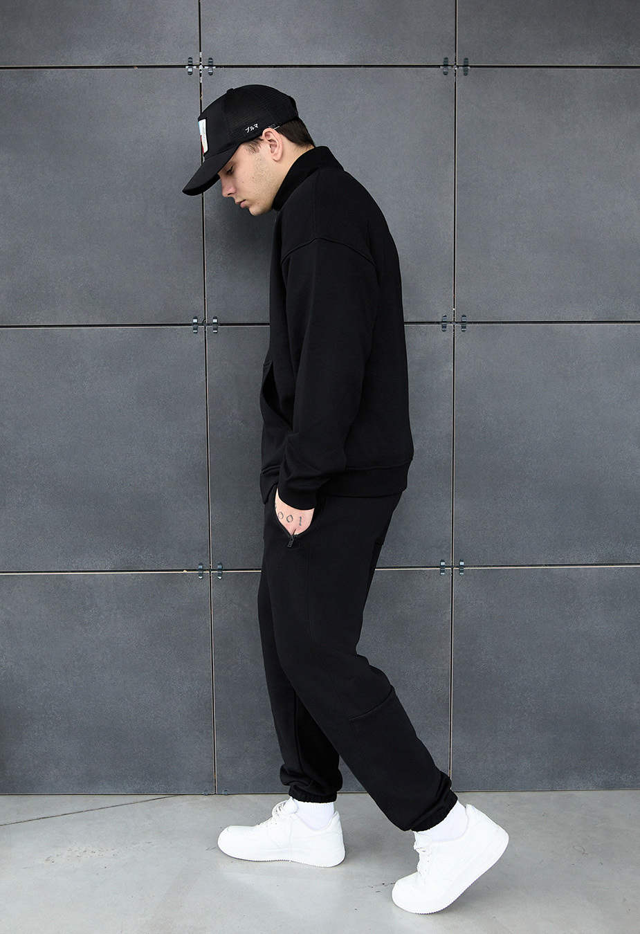 Dres Staff pa zip black oversize