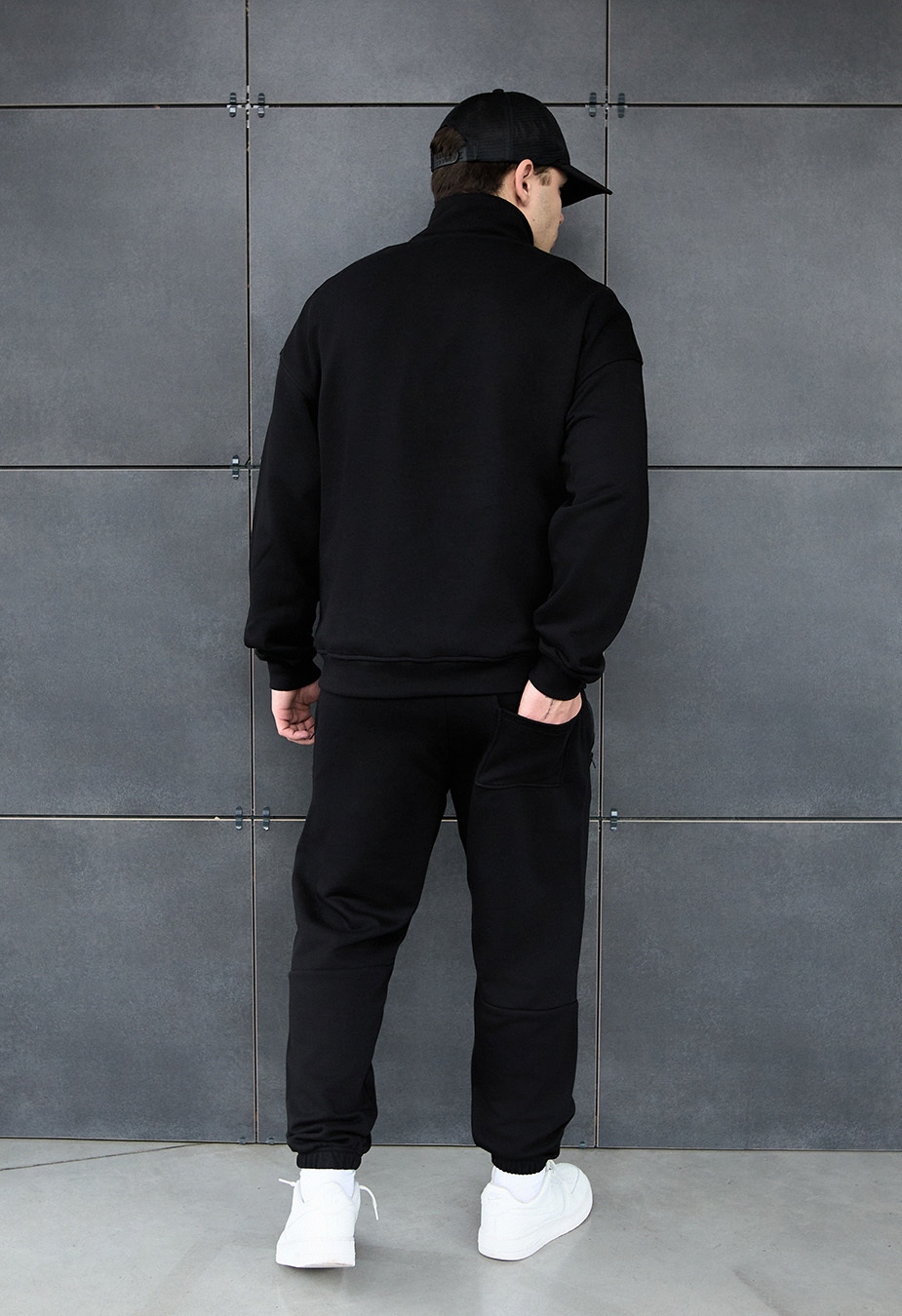 Dres Staff pa zip black oversize