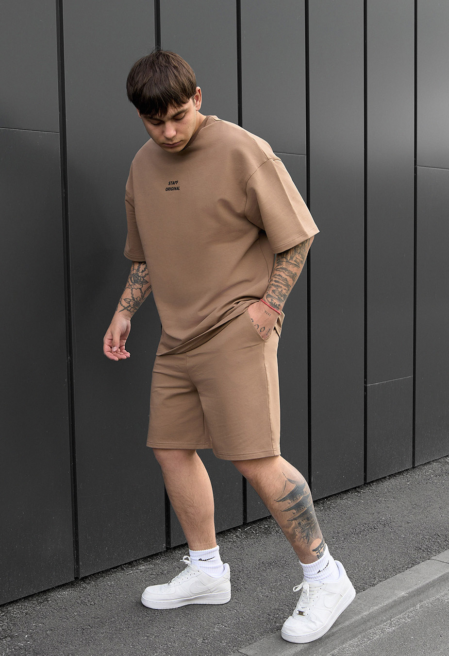 Komplet koszulka + spodenki Staff no brown oversize