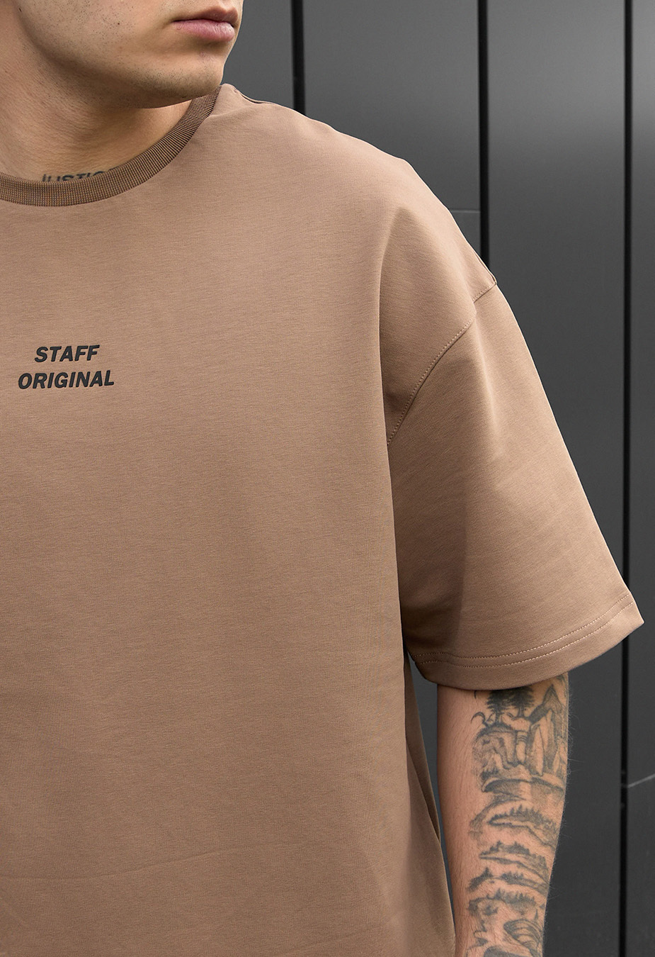 Komplet koszulka + spodenki Staff no brown oversize