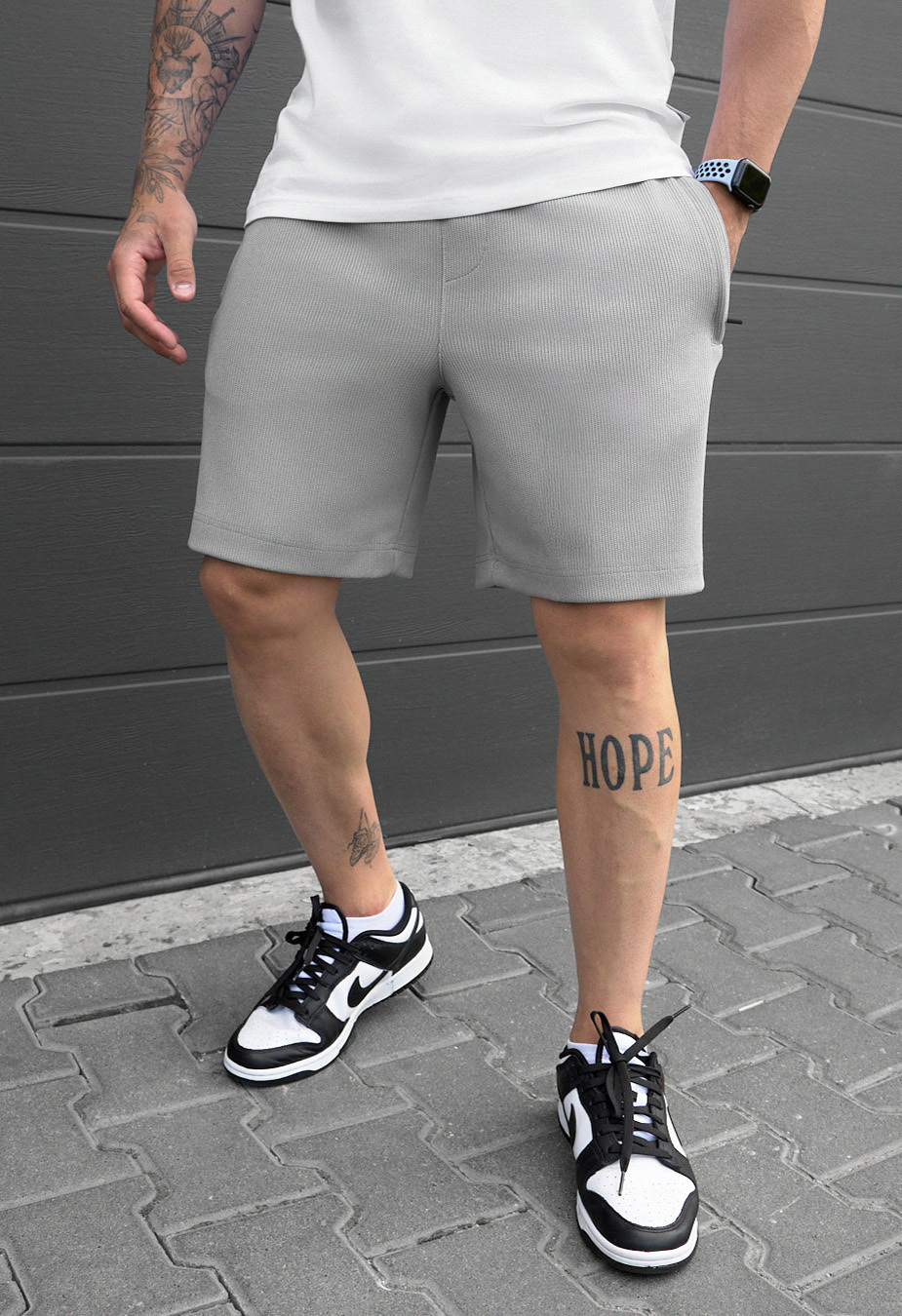 Spodenki Staff an light gray