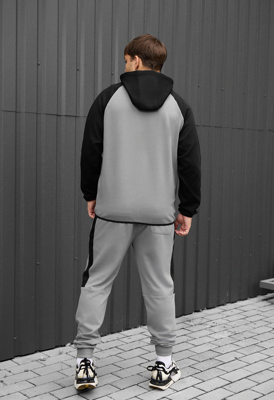 Dres Staff evi gray & black2