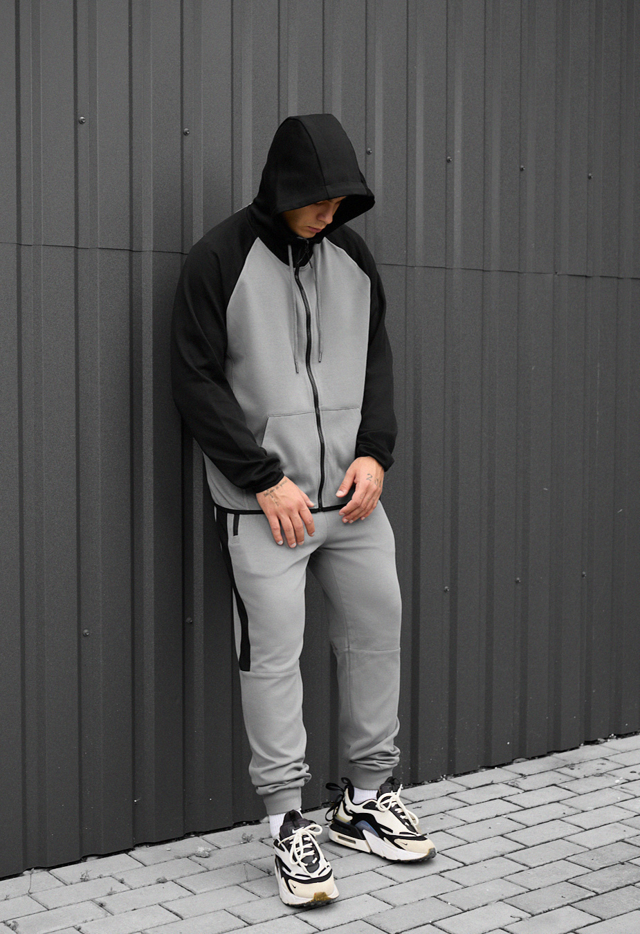 Dres Staff evi gray & black2