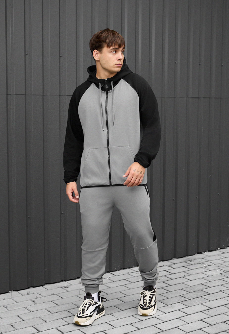Dres Staff evi gray & black2