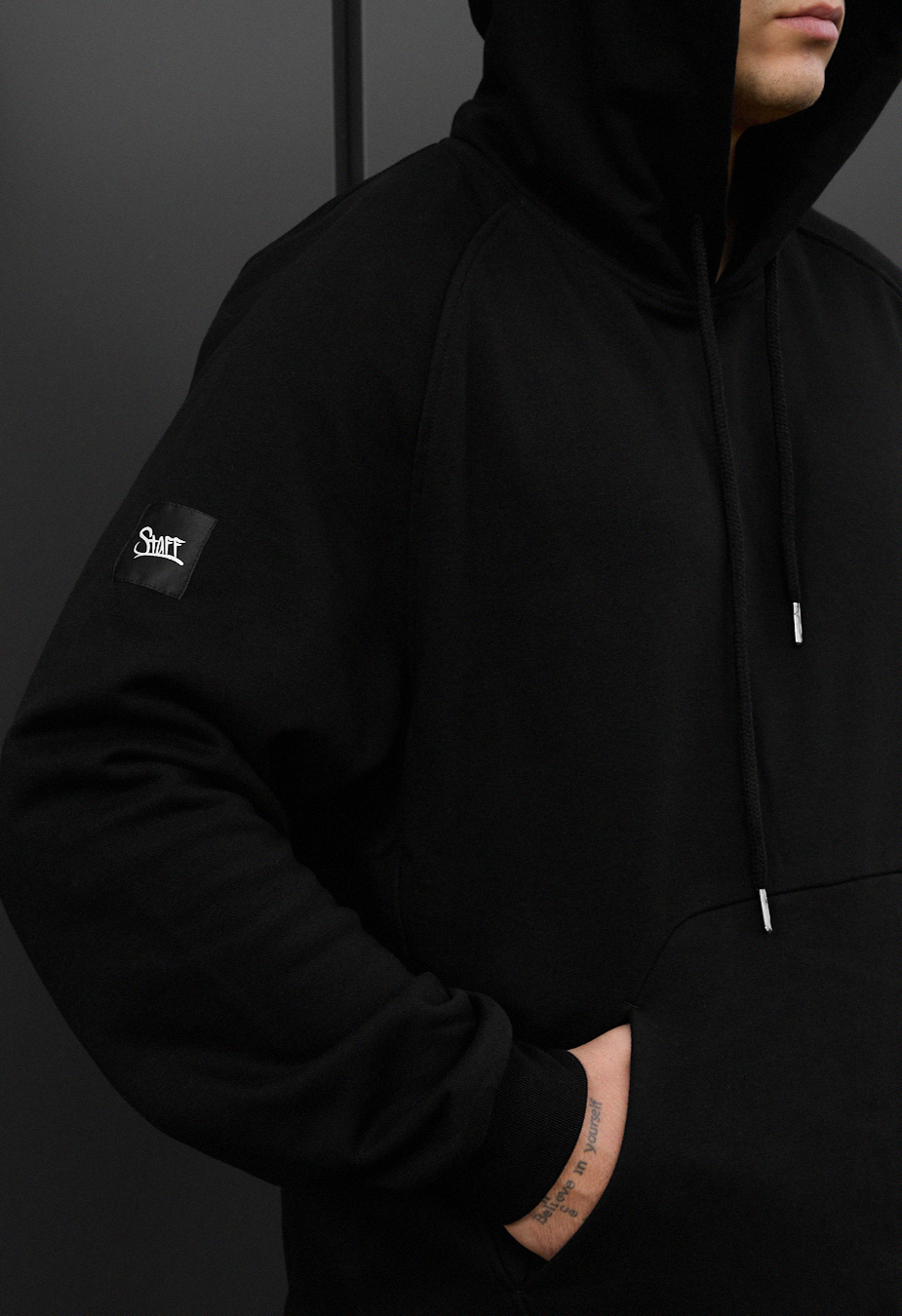 Dres Staff es black oversize