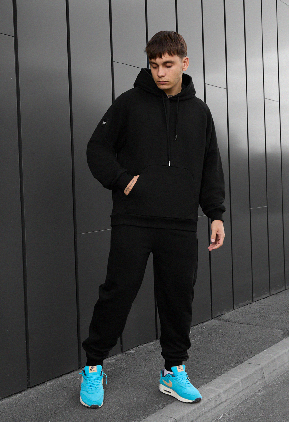 Dres Staff es black oversize